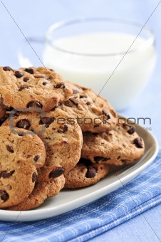 Milk and chocolate chip cookies