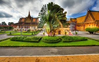 garden of royal palace - cambodia (hdr)