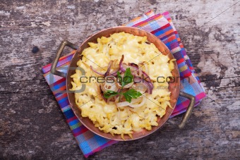 bavarian spaetzle noodles with cheese