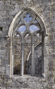 Kilmacduagh monastery, window