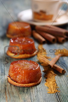 Apple tarte tatin with cinnamon.