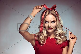 funny christmas shoot of blonde woman 