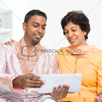 Indian family using social network