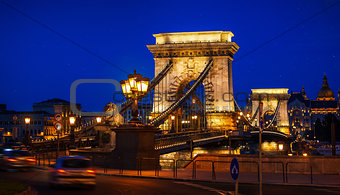 Chain bridge in Budapest nighttime