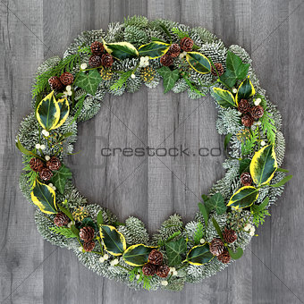 Natural Winter Wreath 